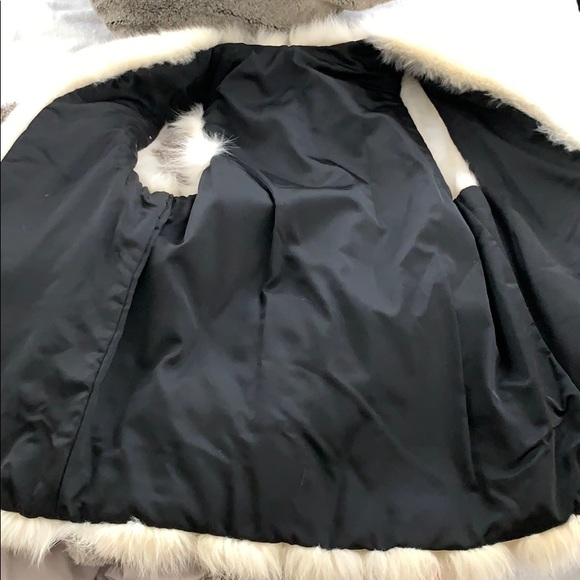100% Real Fur White Lined Vest (Restored) - Picture 7 of 7